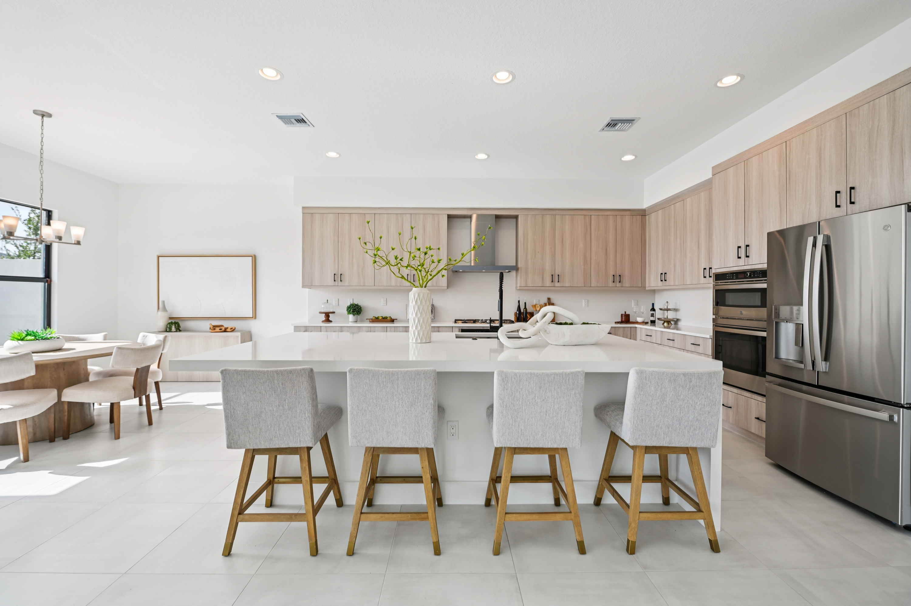 Casa de Campo Ln open kitchen and dining